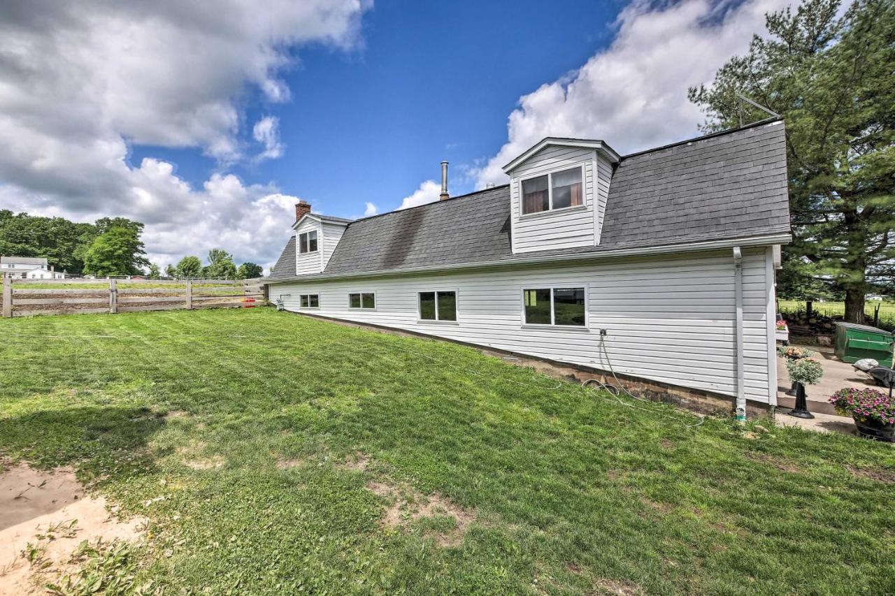 Loft Unplugged With Outdoor Space In Amish Country! Burton المظهر الخارجي الصورة